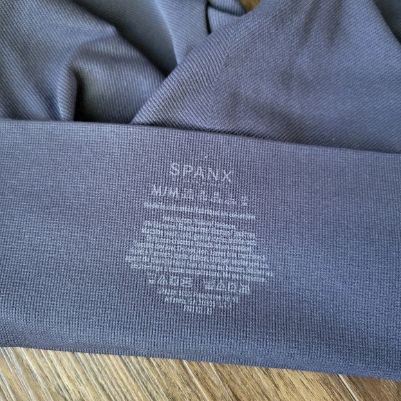 SPANX Look At Me Now Seamless Leggings Women's M Blue Ribbed Waist Shaping - Picture 9 of 9